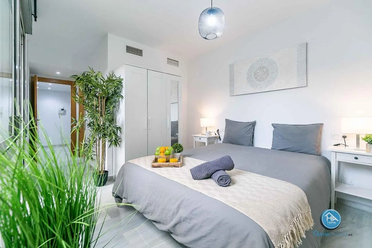 Bajo Urbano Boutique En Carlos Haya Con Terraza Y Parking Malaga 0*,  Hiszpania