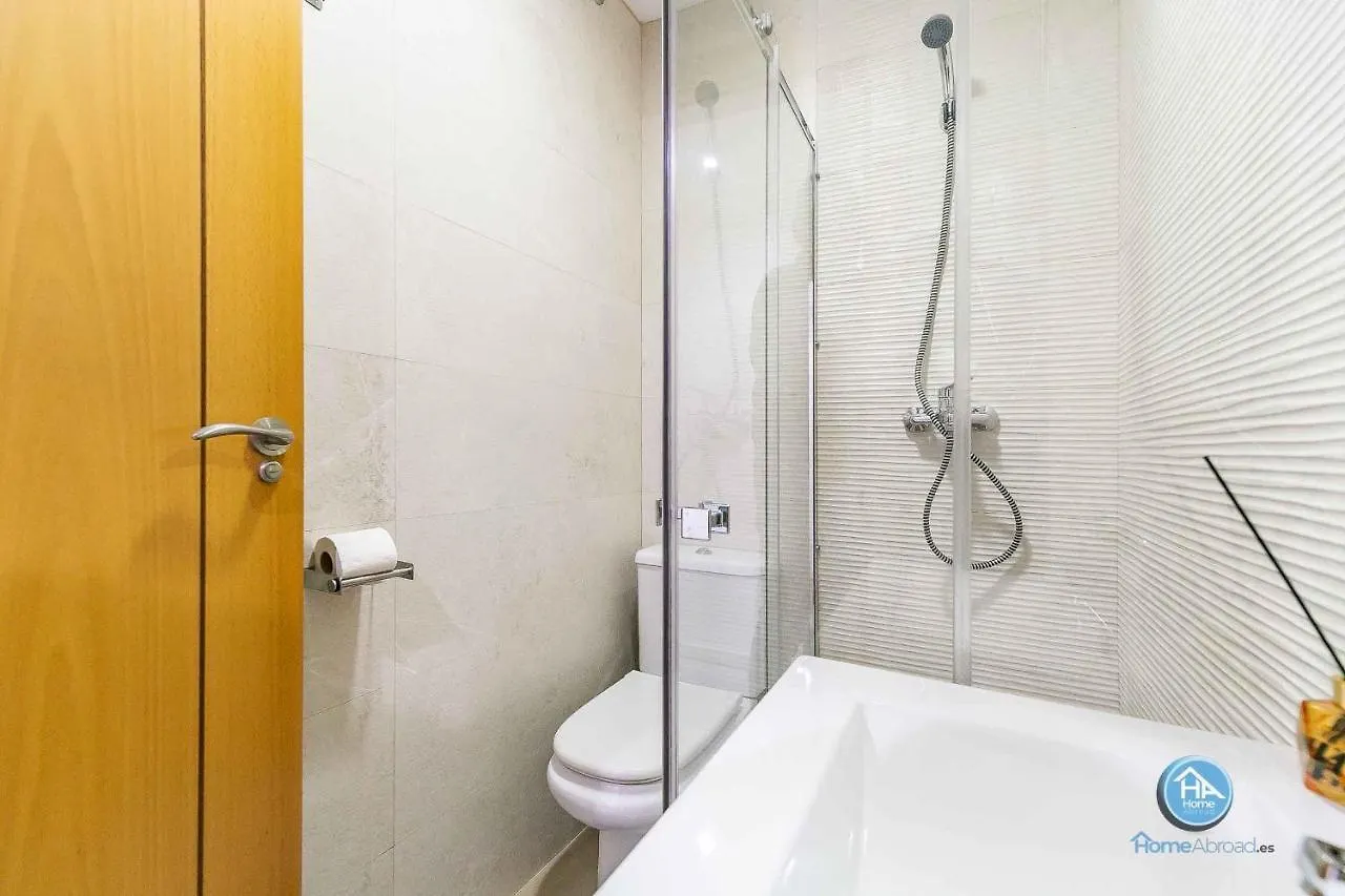 Bajo Urbano Boutique En Carlos Haya Con Terraza Y Parking Malaga Apartament